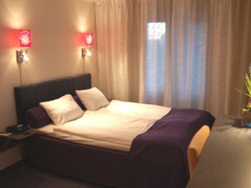Home Hotel Plaza Karlstad Exterior photo
